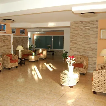 Quiet Area Studio Las Americas 100m To A Beach Apartment